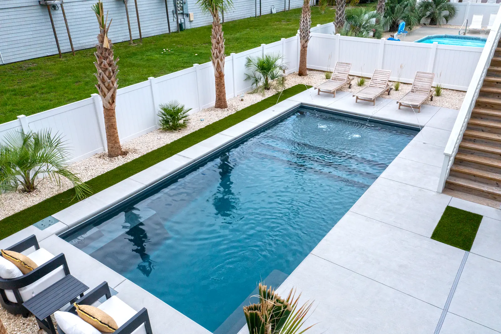 The Summit™ 30 in Graphite Grey